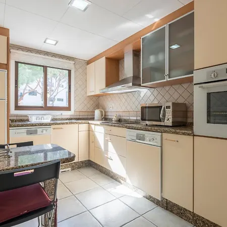 Appartement Excellent T1 With Pools 400m Beach